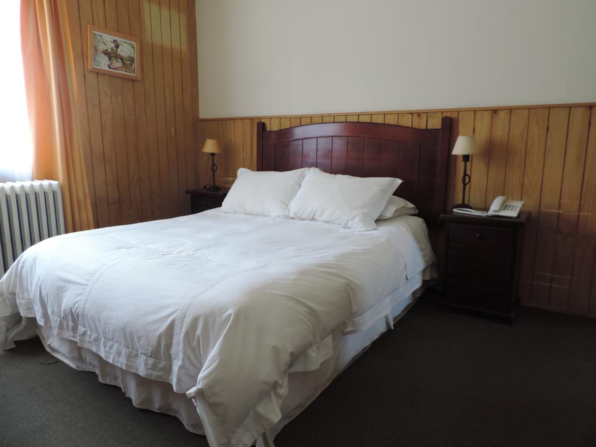 Hostal Oro Fueguino Punta Arenas Extérieur photo