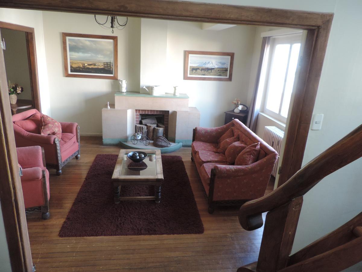Hostal Oro Fueguino Punta Arenas Extérieur photo