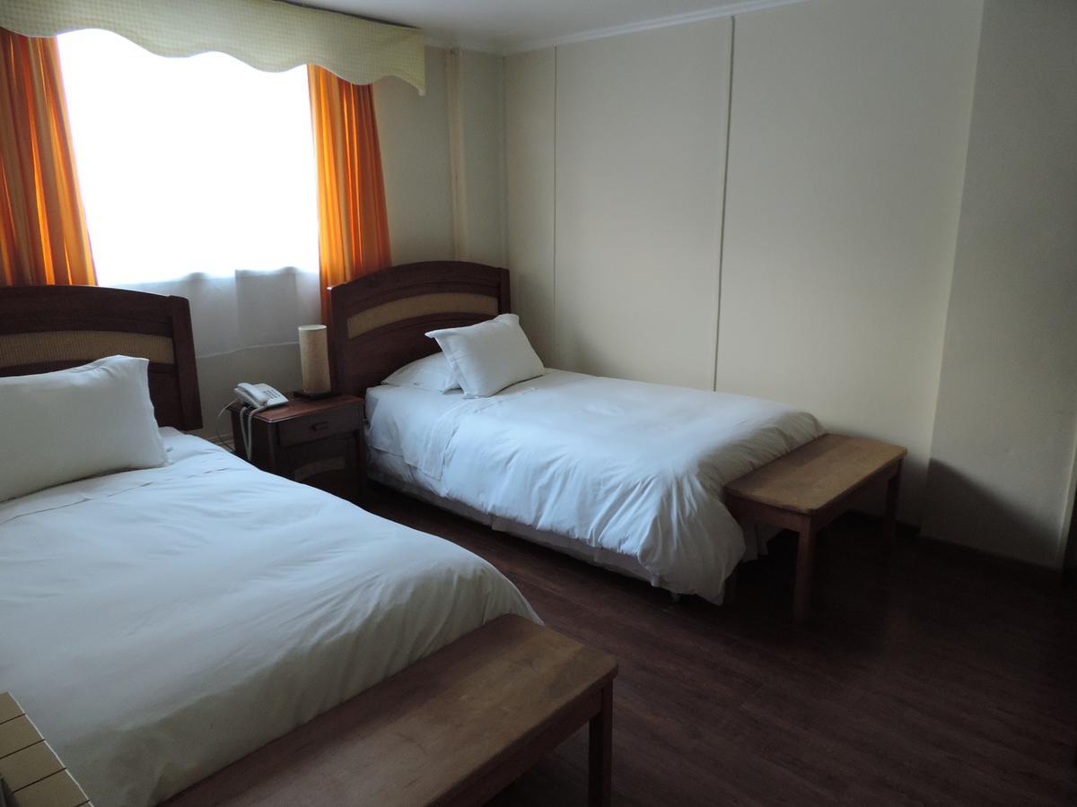 Hostal Oro Fueguino Punta Arenas Extérieur photo